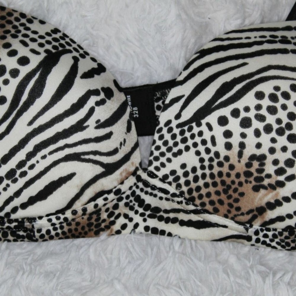 ✨2/$20 Victoria's Secret Biofit Padded No Wire Bra Animal Print 32B H10560 - Picture 2 of 4